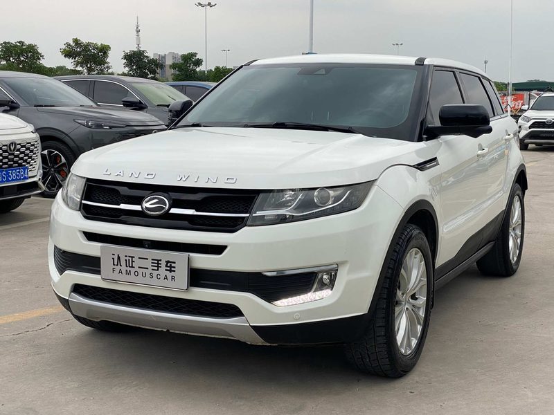 Land Wind X7